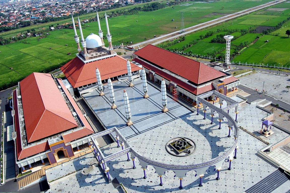 (C) Nursubhan 2007 MASJID AGUNG JAWA TENGAH SEMARANG